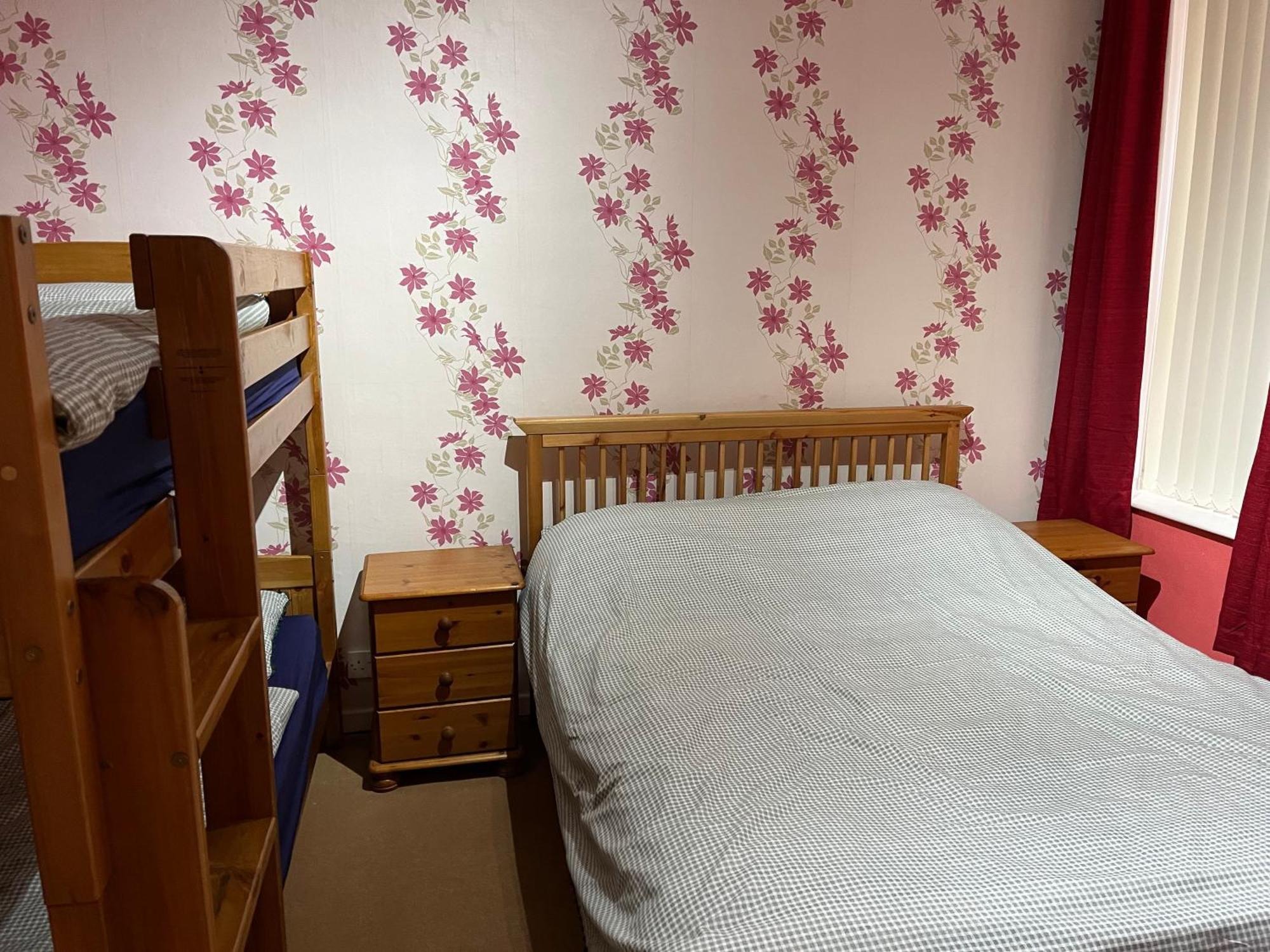 Apartment Lindisfarne Holiday - Families & Couples Only Blackpool