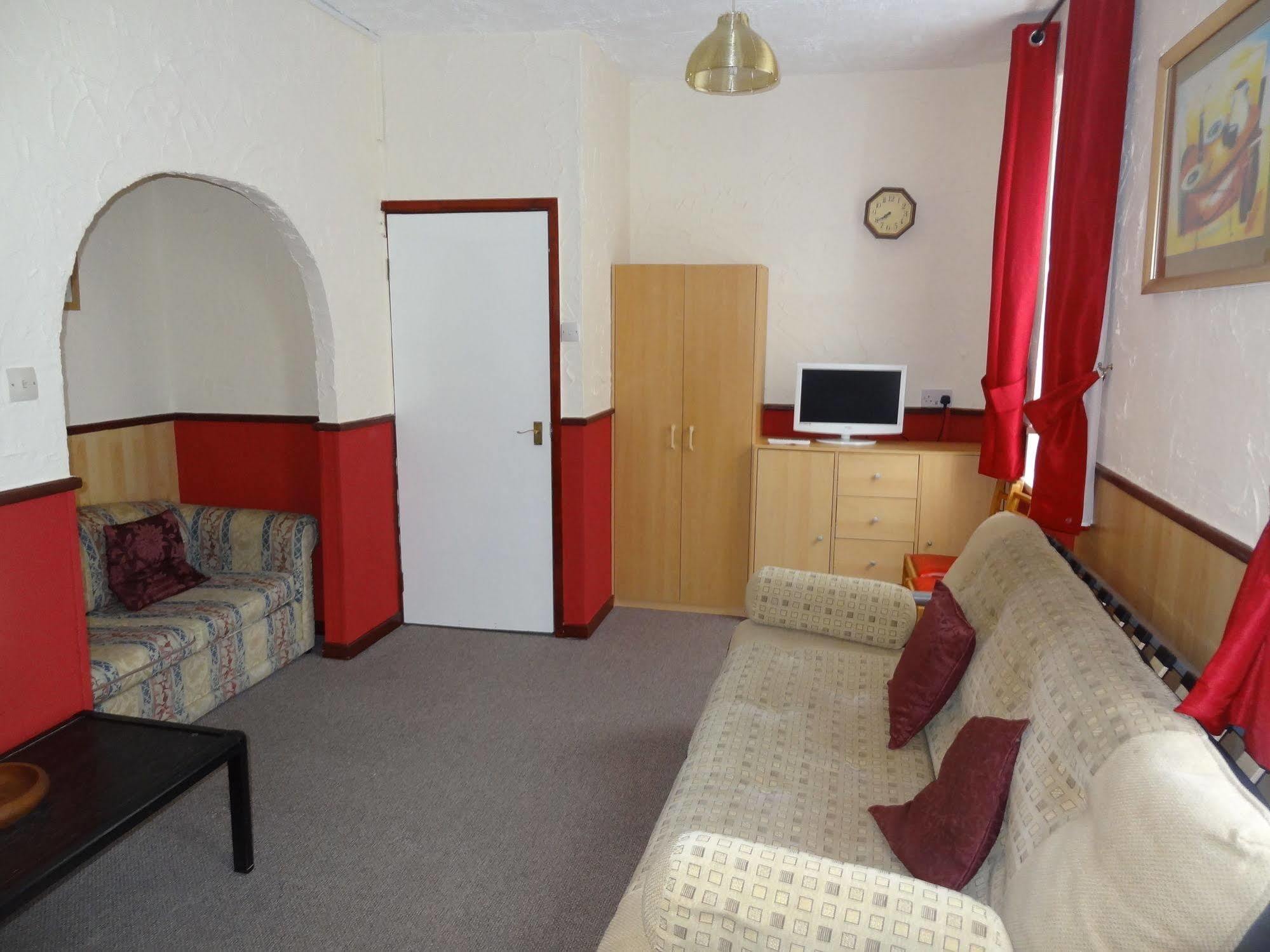 Lindisfarne Holiday - Families & Couples Only * Blackpool