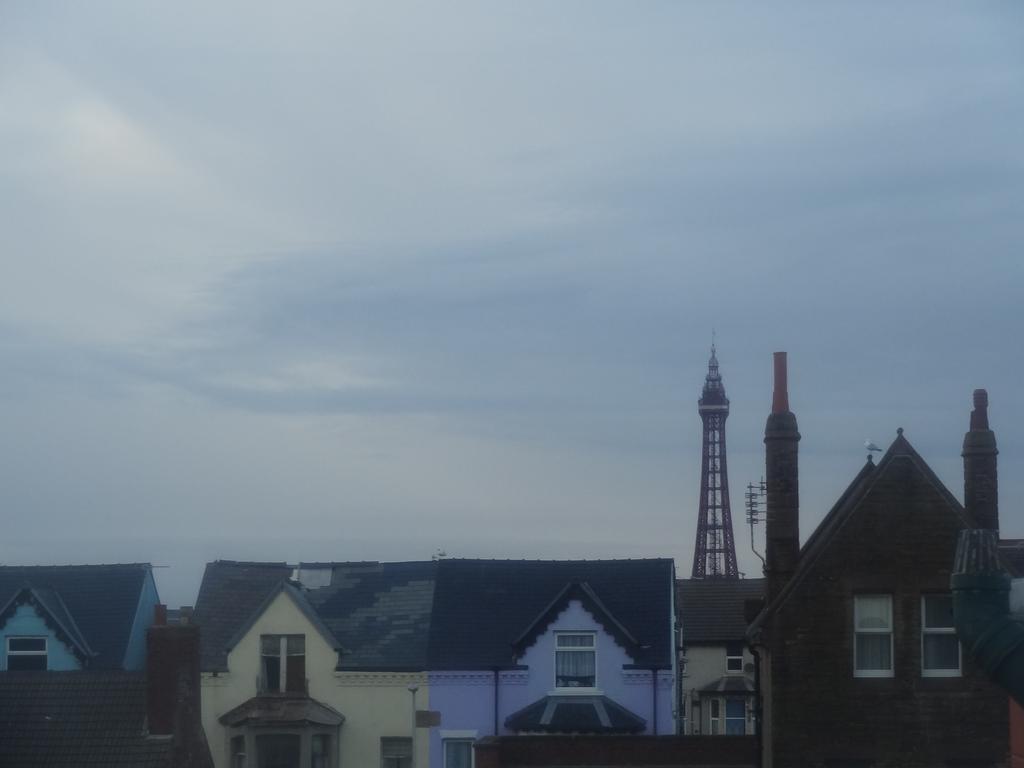 Lindisfarne - Families & Couples Only Blackpool
